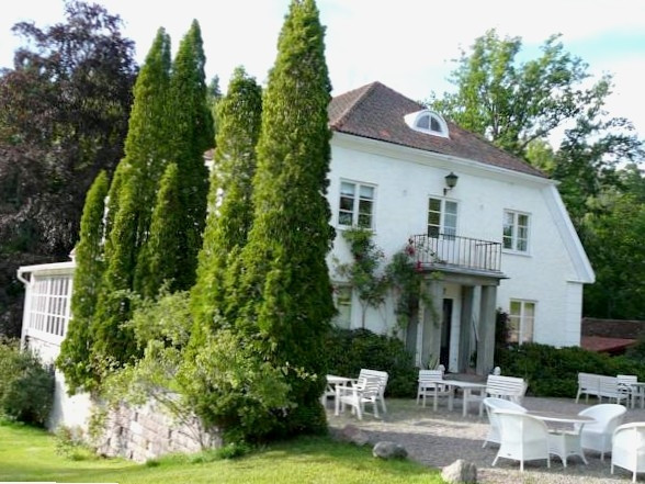 Bastedalens Herrgård B&B och Vandrarhem